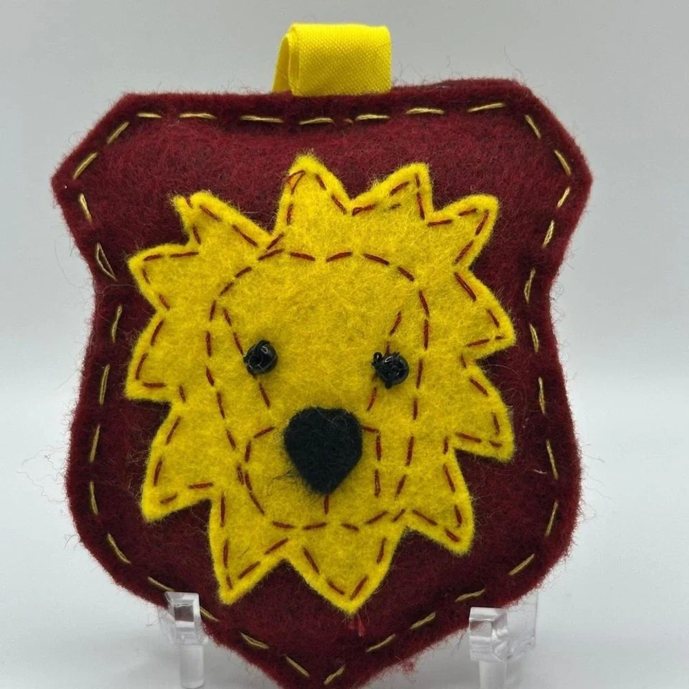 Hogwarts‎ House keychain set House Crest Felt Keychains (Set of 4)